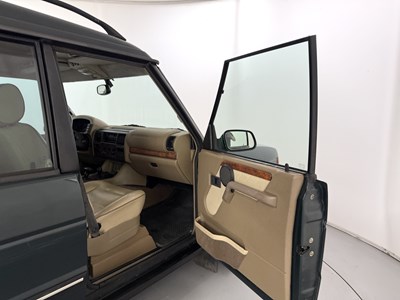 Lot 62 - 1998 Land Rover Discovery V8 LSE