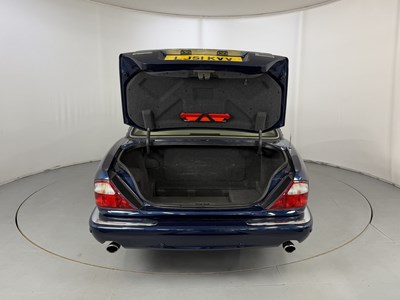 Lot 188 - 2001 Jaguar XJ8 3.2 V8