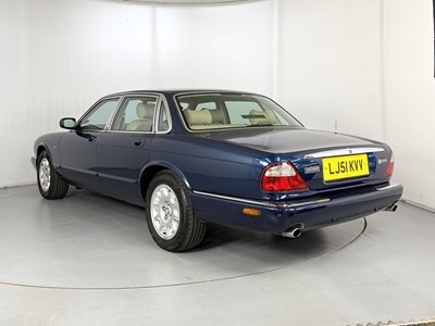 Lot 188 - 2001 Jaguar XJ8 3.2 V8