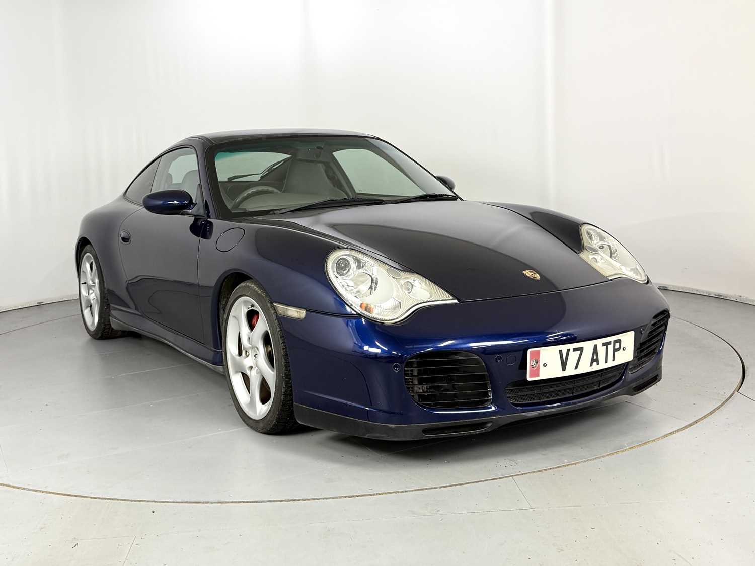 Lot 38 - 2002 Porsche 911 Carrera 4S