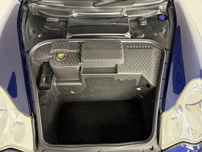 Lot 38 - 2002 Porsche 911 Carrera 4S