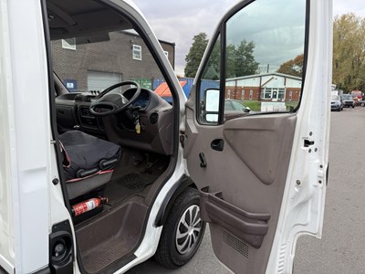 Lot 92 - 2001 Renault Master T33
