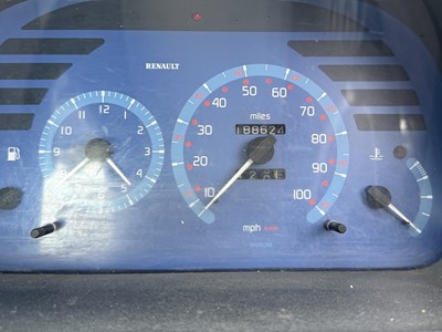 Lot 92 - 2001 Renault Master T33