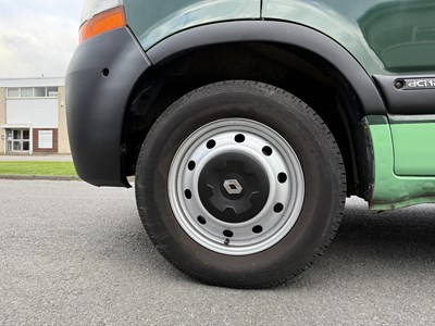 Lot 177 - 2004 Renault Master