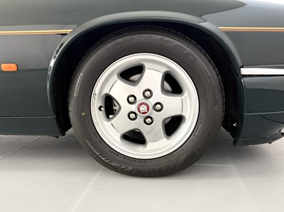 Lot 1994 Jaguar XJS