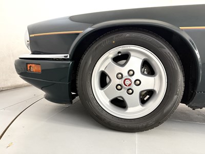Lot 1994 Jaguar XJS