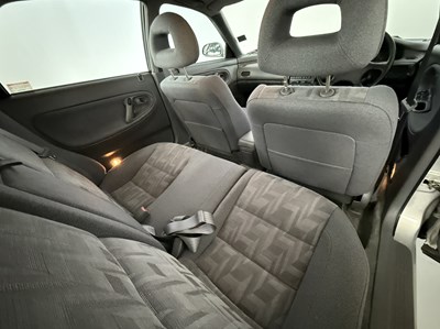 Lot 1992 Mazda 626 GIX