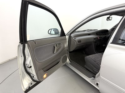 Lot 1992 Mazda 626 GIX