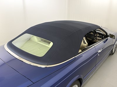 Lot 2006 Bentley Azure