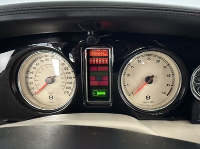 Lot 2006 Bentley Azure