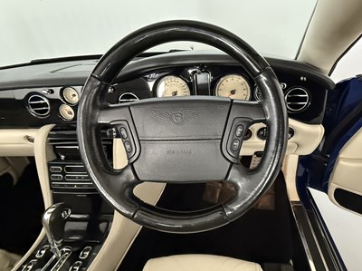 Lot 2006 Bentley Azure