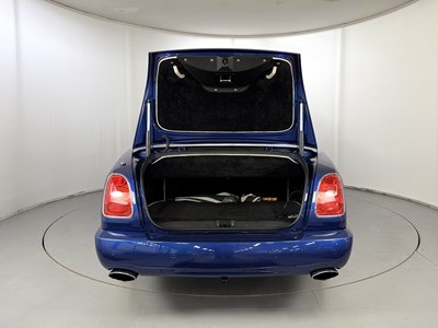 Lot 2006 Bentley Azure