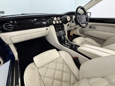 Lot 2006 Bentley Azure