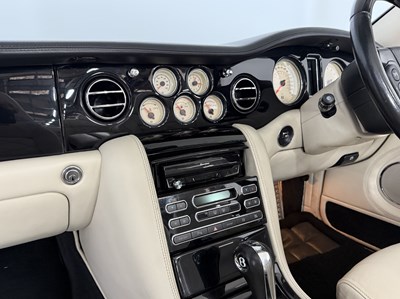Lot 2006 Bentley Azure