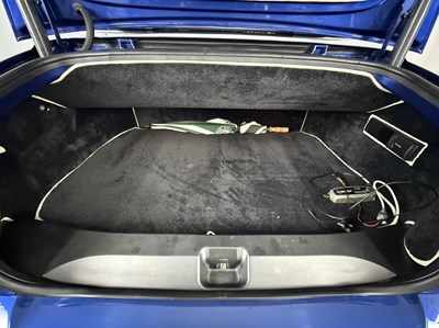 Lot 2006 Bentley Azure