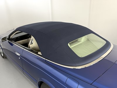 Lot 2006 Bentley Azure