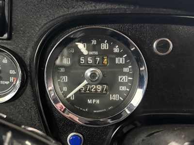 Lot 1973 MG BGT V8
