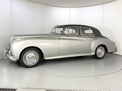 Lot 1971 Bentley S2