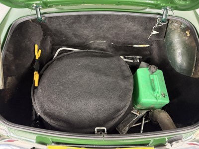 Lot 1976 MG B Roadster