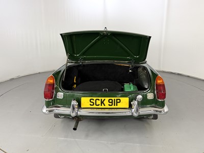 Lot 1976 MG B Roadster