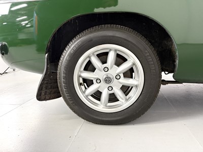 Lot 1976 MG B Roadster