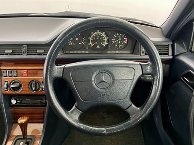 Lot 138 - 1995 Mercedes-Benz 220E - NO RESERVE