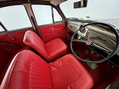 Lot 112 - 1968 Morris 1000 Saloon