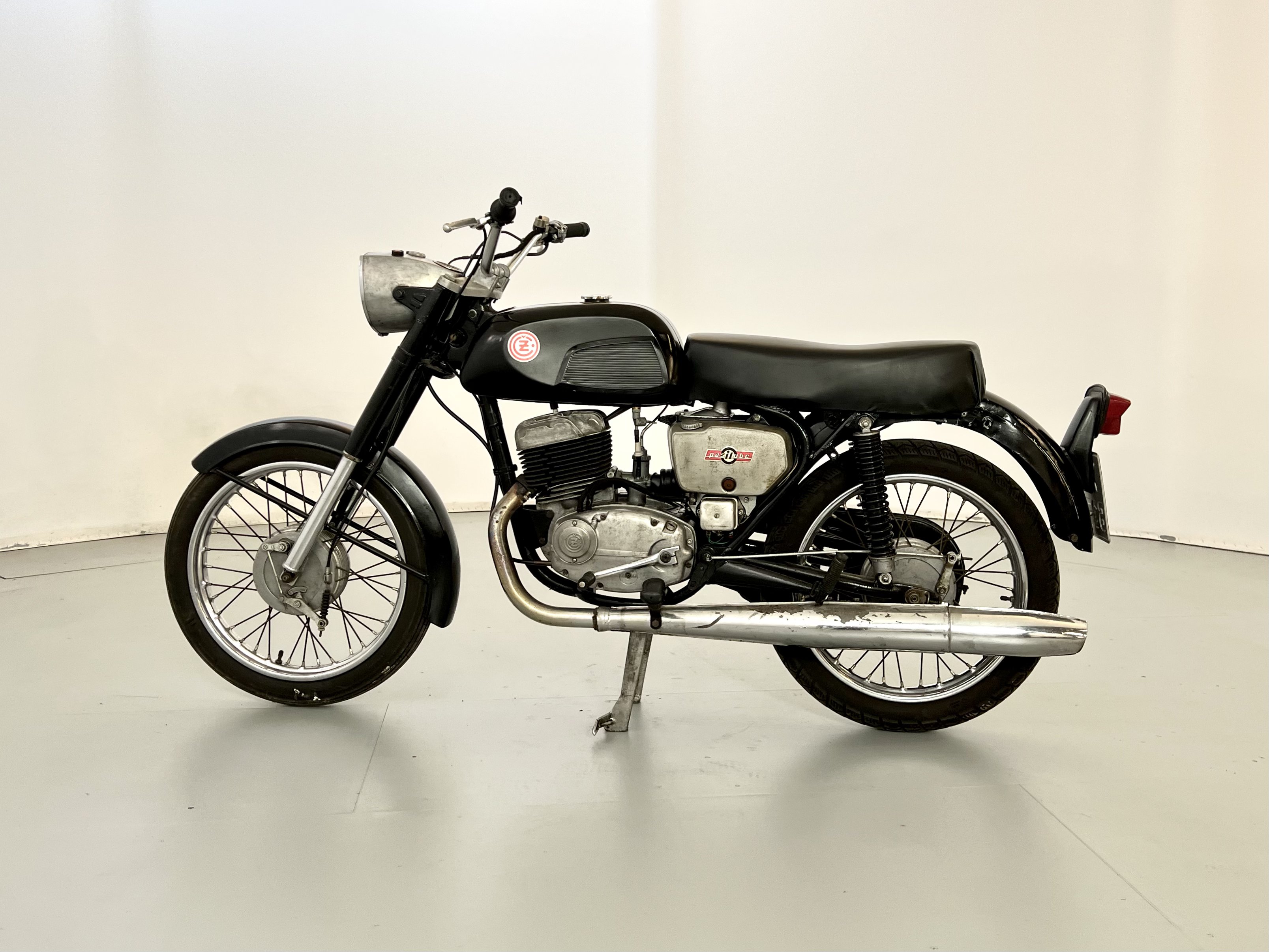 Lot 23 1974 CZ 125 Sport