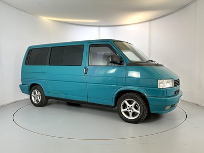 Lot 9 - 1996 Volkswagen Transporter Caravelle