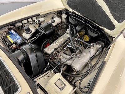 Lot 61 - 1973 Volvo 1800 ES