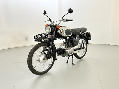Lot 34 - 1965 Honda C200