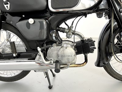 Lot 34 - 1965 Honda C200