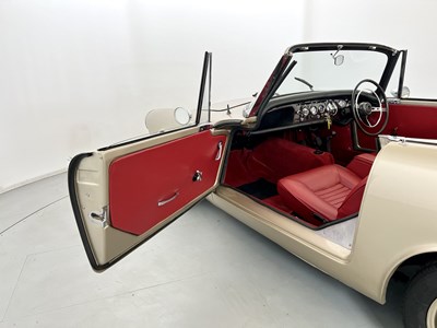 Lot 84 - 1964 Sunbeam Alpine MK3