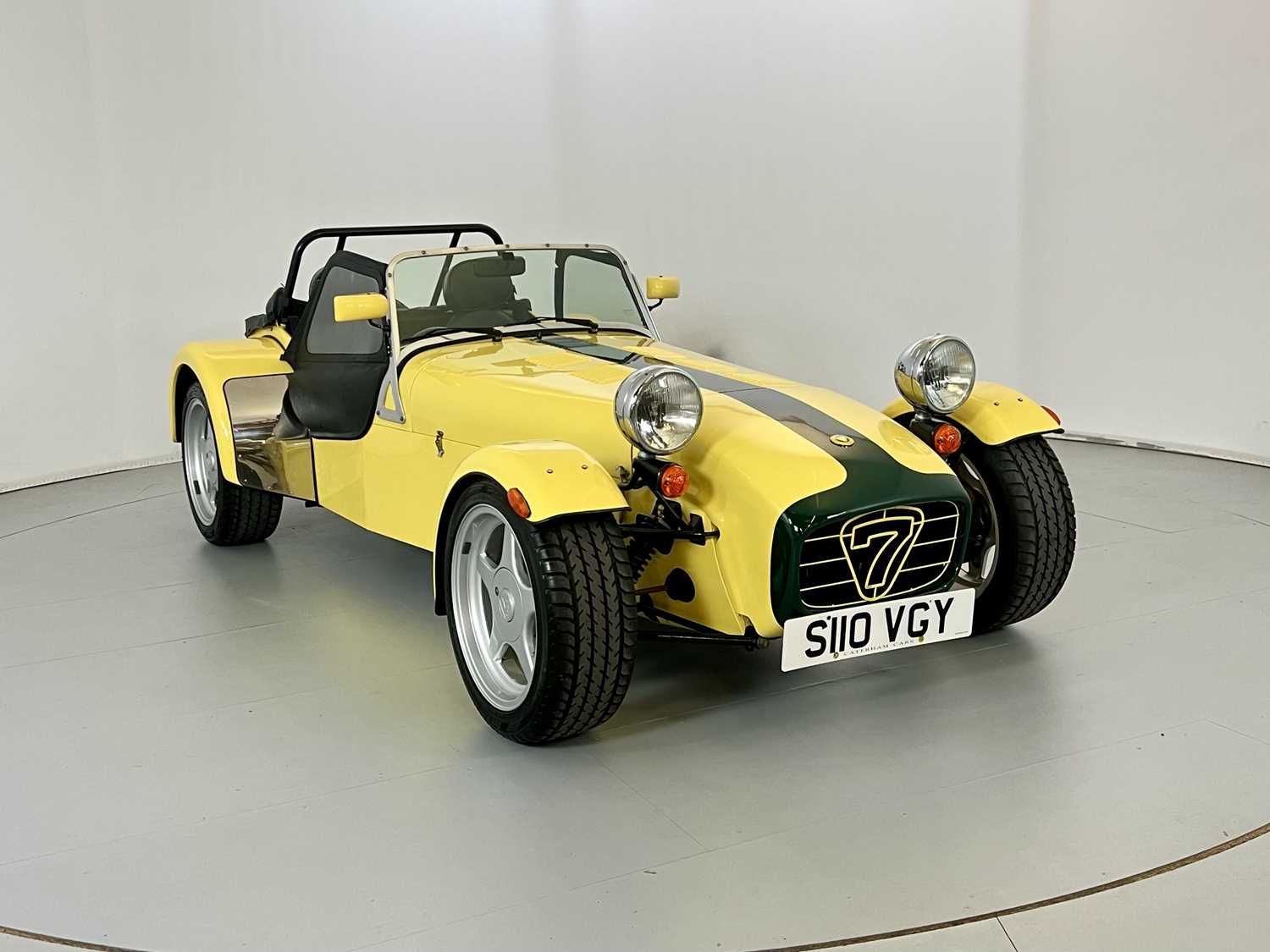 Lot 97 - 1998 Caterham Super 7