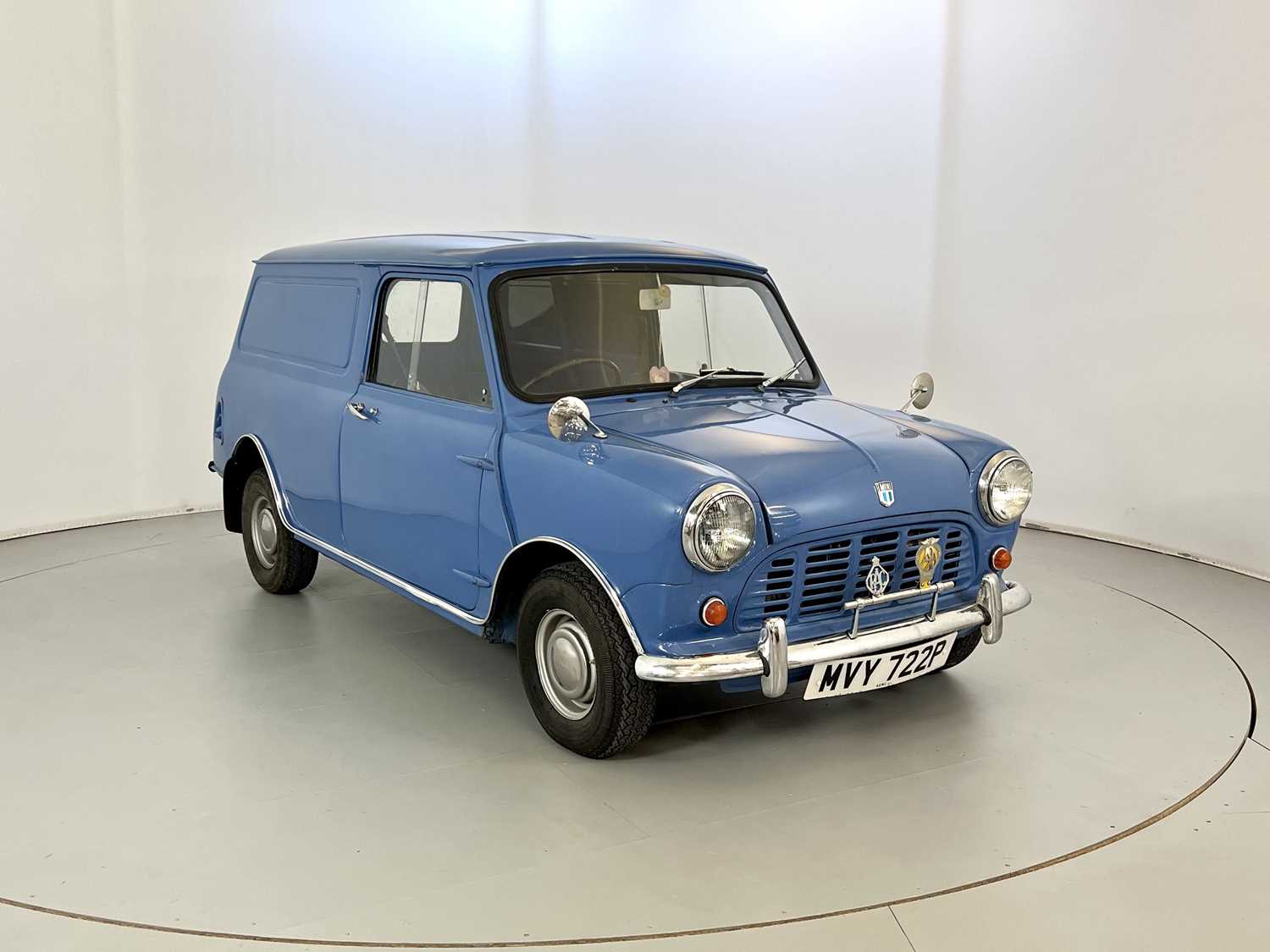 Lot 148 - 1975 Austin Mini 95 Van