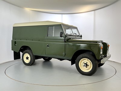 Lot 65 - 1981 Land Rover Series 3 - 6 Cylinder