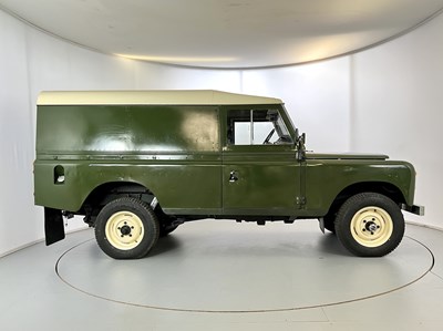 Lot 65 - 1981 Land Rover Series 3 - 6 Cylinder