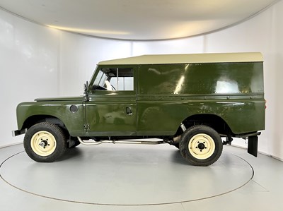 Lot 65 - 1981 Land Rover Series 3 - 6 Cylinder