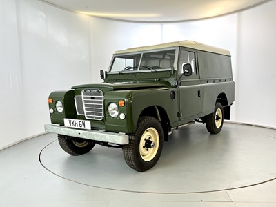 Lot 65 - 1981 Land Rover Series 3 - 6 Cylinder