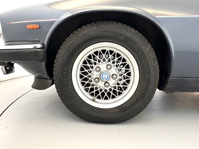 Lot 71 - 1989 Jaguar XJS V12