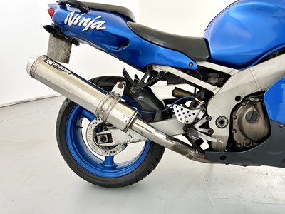 Lot 132 - 1998 Kawasaki ZX9R