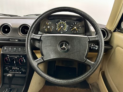 Lot 150 - 1980 Mercedes-Benz 230E