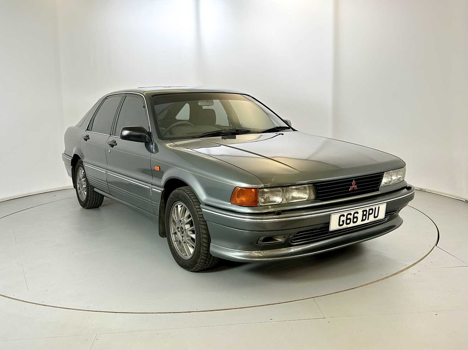 Lot 72 - 1990 Mitsubishi Galant