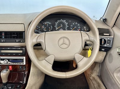 Lot 41 - 1997 Mercedes-Benz SL280