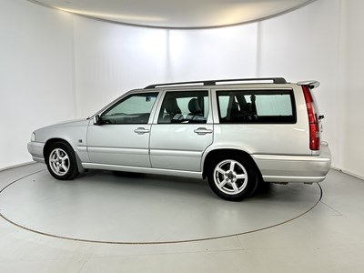 Lot 98 - 1999 Volvo V70