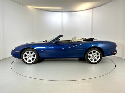 Lot 34 - 1998 Jaguar XK8 Cabriolet