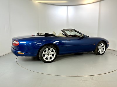 Lot 34 - 1998 Jaguar XK8 Cabriolet