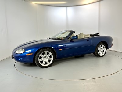 Lot 34 - 1998 Jaguar XK8 Cabriolet