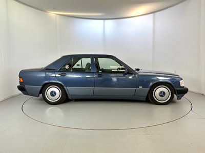 Lot 176 - 1993 Mercedes-Benz 190E