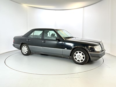 Lot 145 - 1993 Mercedes-Benz E300D - NO RESERVE